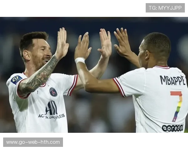 费利佩禁区内接应横传抢点,成都蓉城梅开二度 费利佩禁区内接应横传抢点,成都蓉城梅开二度